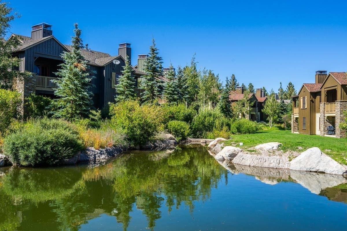 1126 Pyramid Peak Drive, Mammoth Lakes, CA 93546