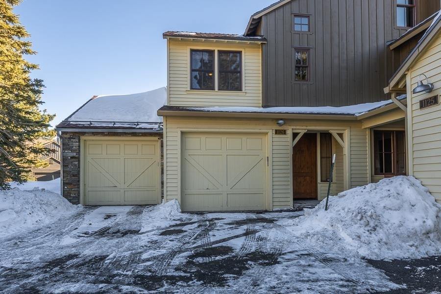 1126 Pyramid Peak Drive, Mammoth Lakes, CA 93546