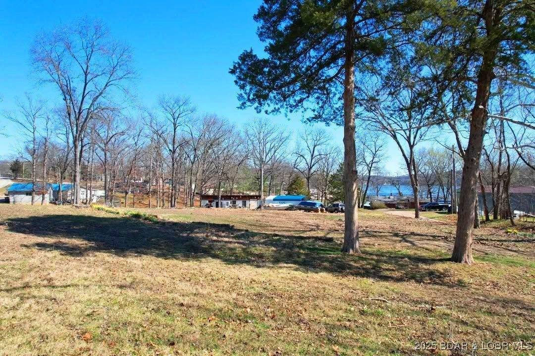 1646 Purvis Road, Sunrise Beach, MO 65079