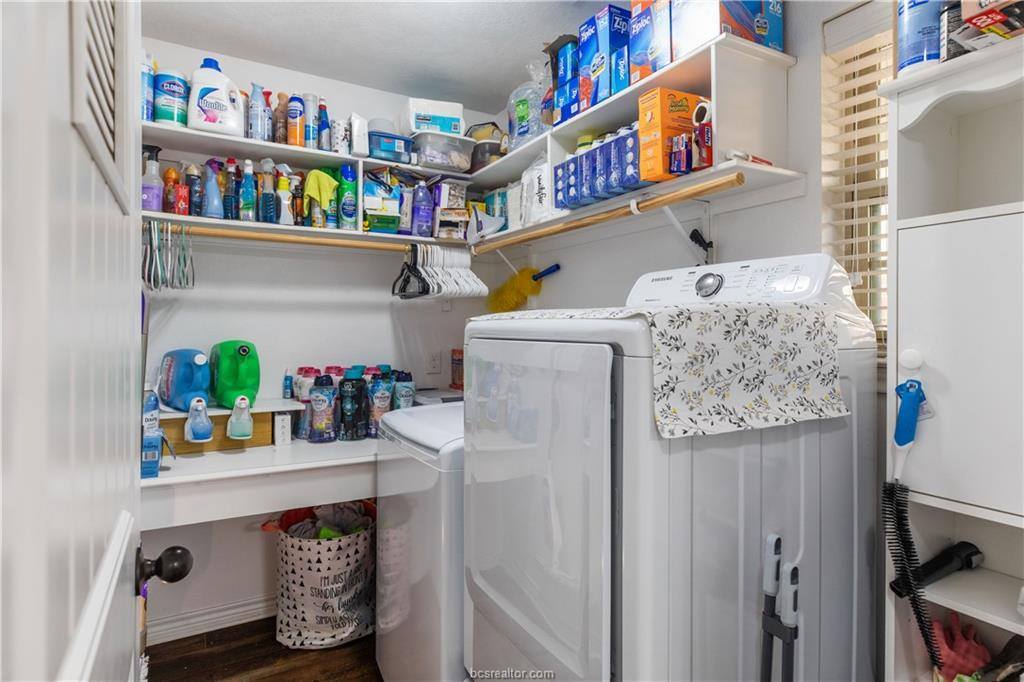 917 Emerald Dove Avenue, College Station, TX 77845