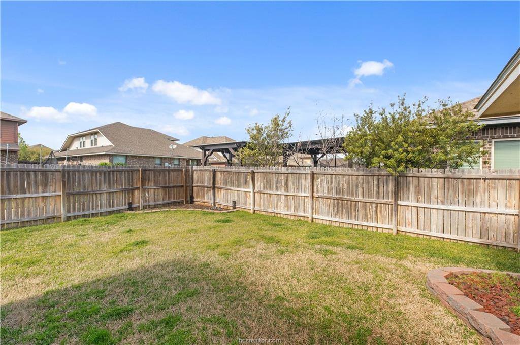 917 Emerald Dove Avenue, College Station, TX 77845