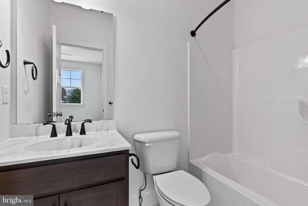 122 Jennifer Circle, Harrisburg, PA 17112