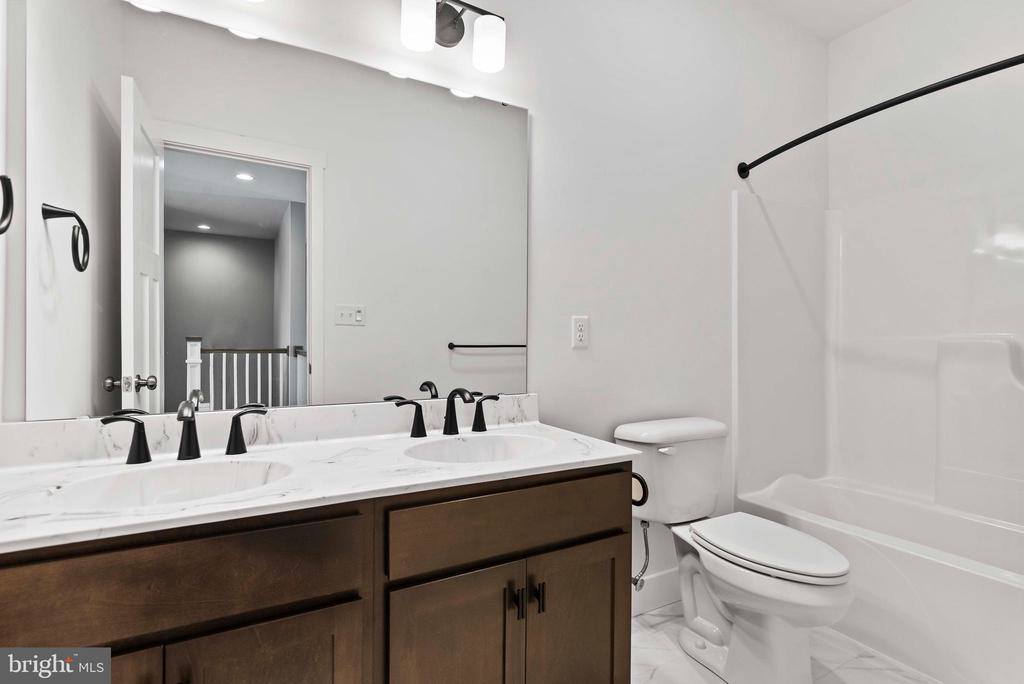 122 Jennifer Circle, Harrisburg, PA 17112