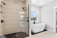 122 Jennifer Circle, Harrisburg, PA 17112