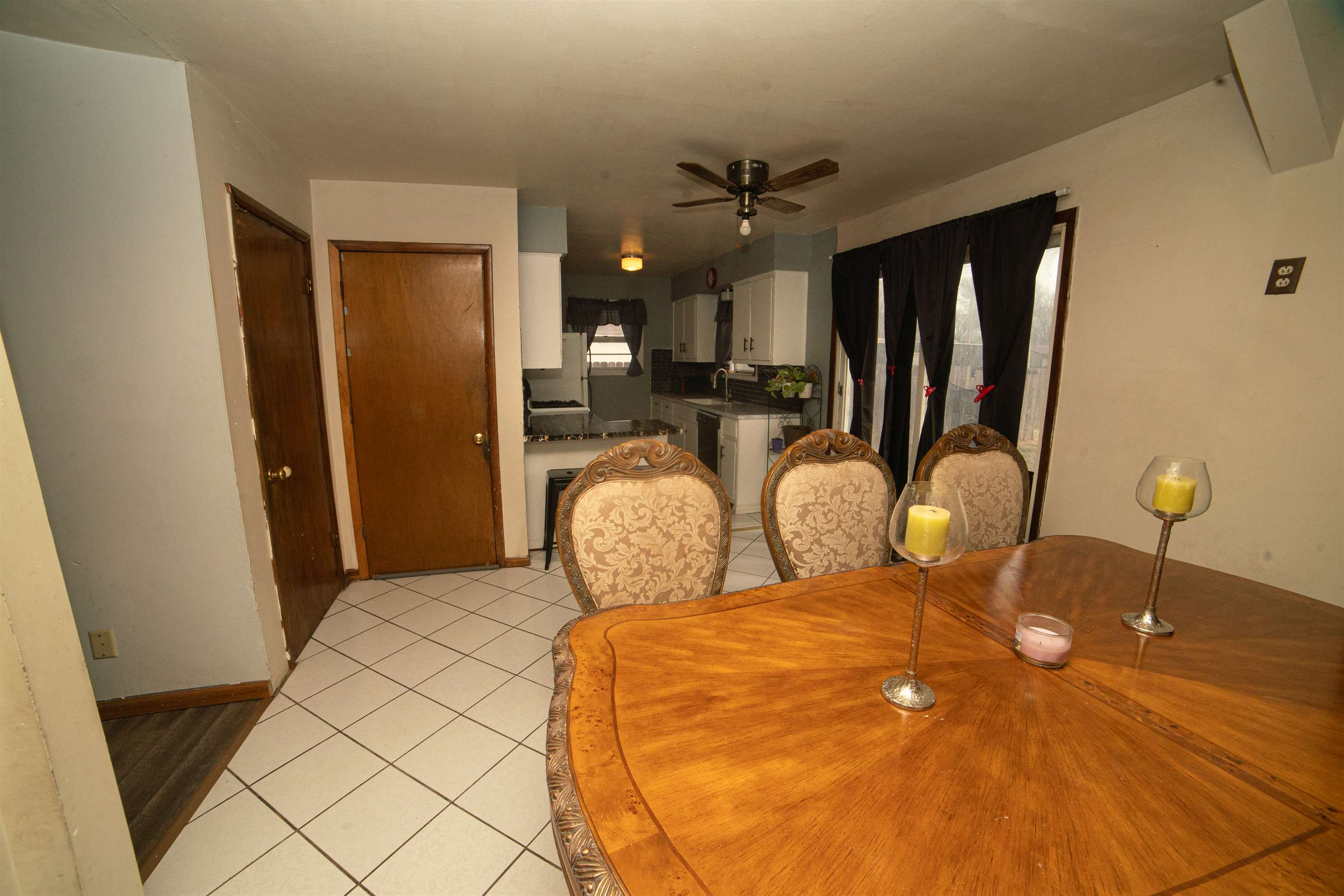 220 S McCall St, Ulysses, KS 67880