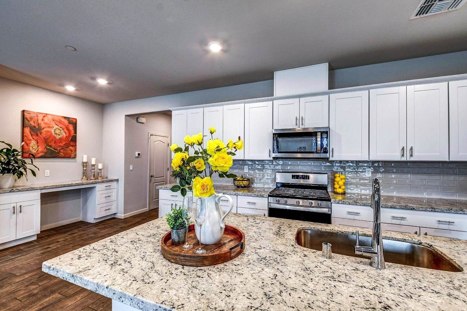 2080 Skipping Stone Way, Roseville, CA 95747