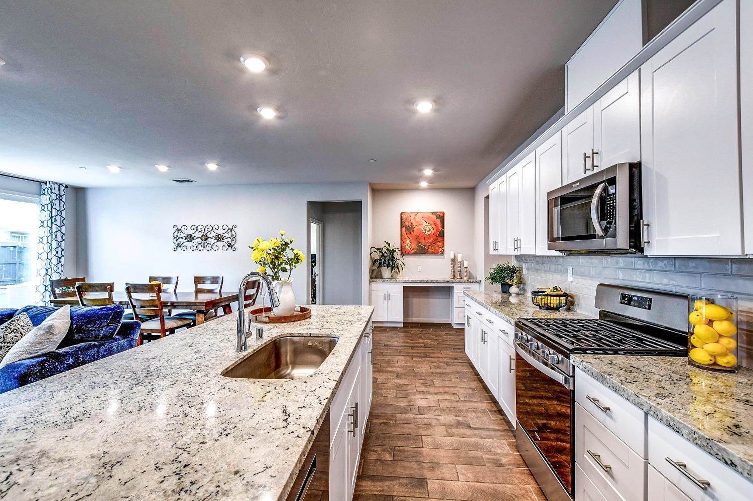 2080 Skipping Stone Way, Roseville, CA 95747