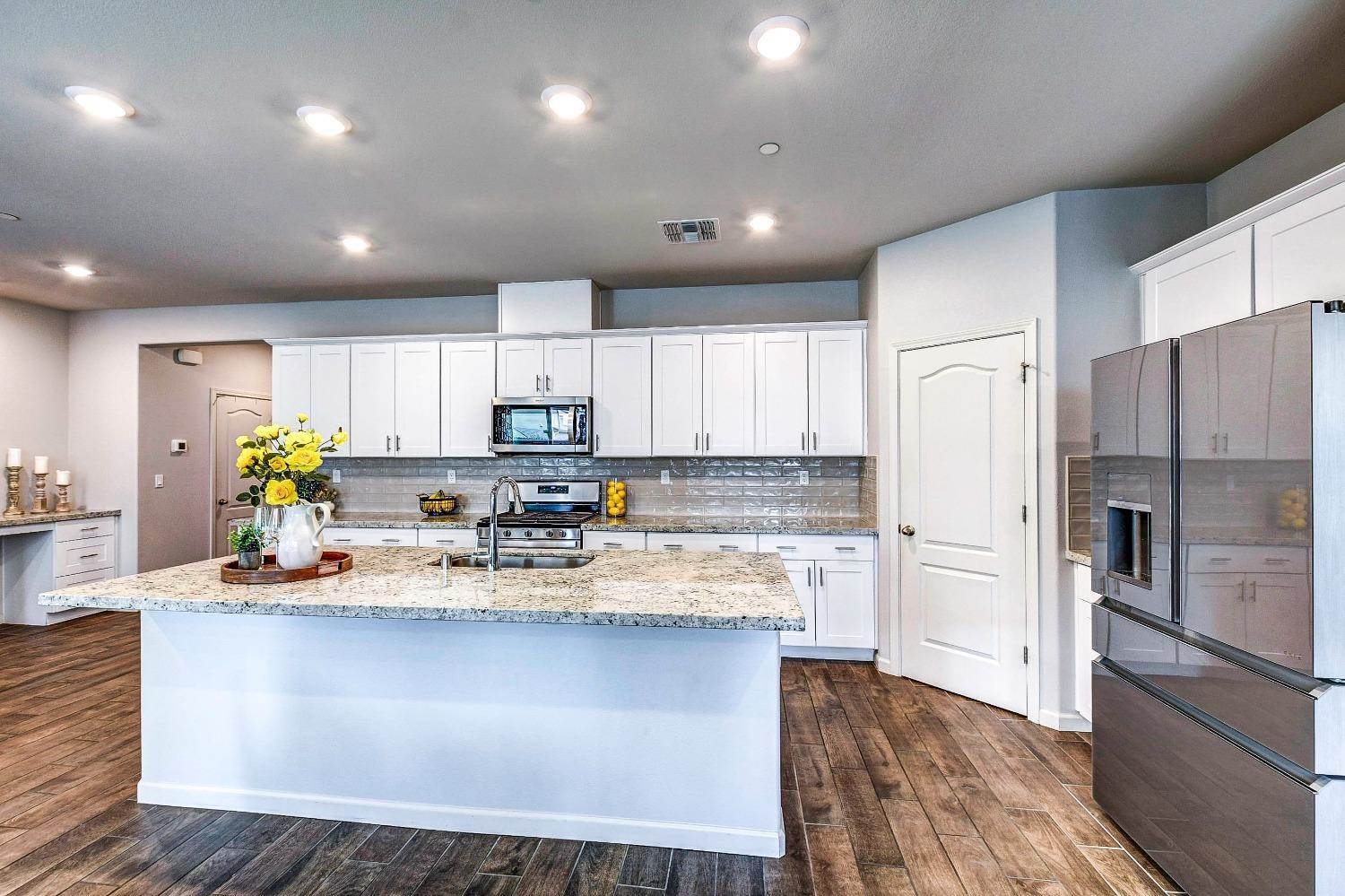 2080 Skipping Stone Way, Roseville, CA 95747
