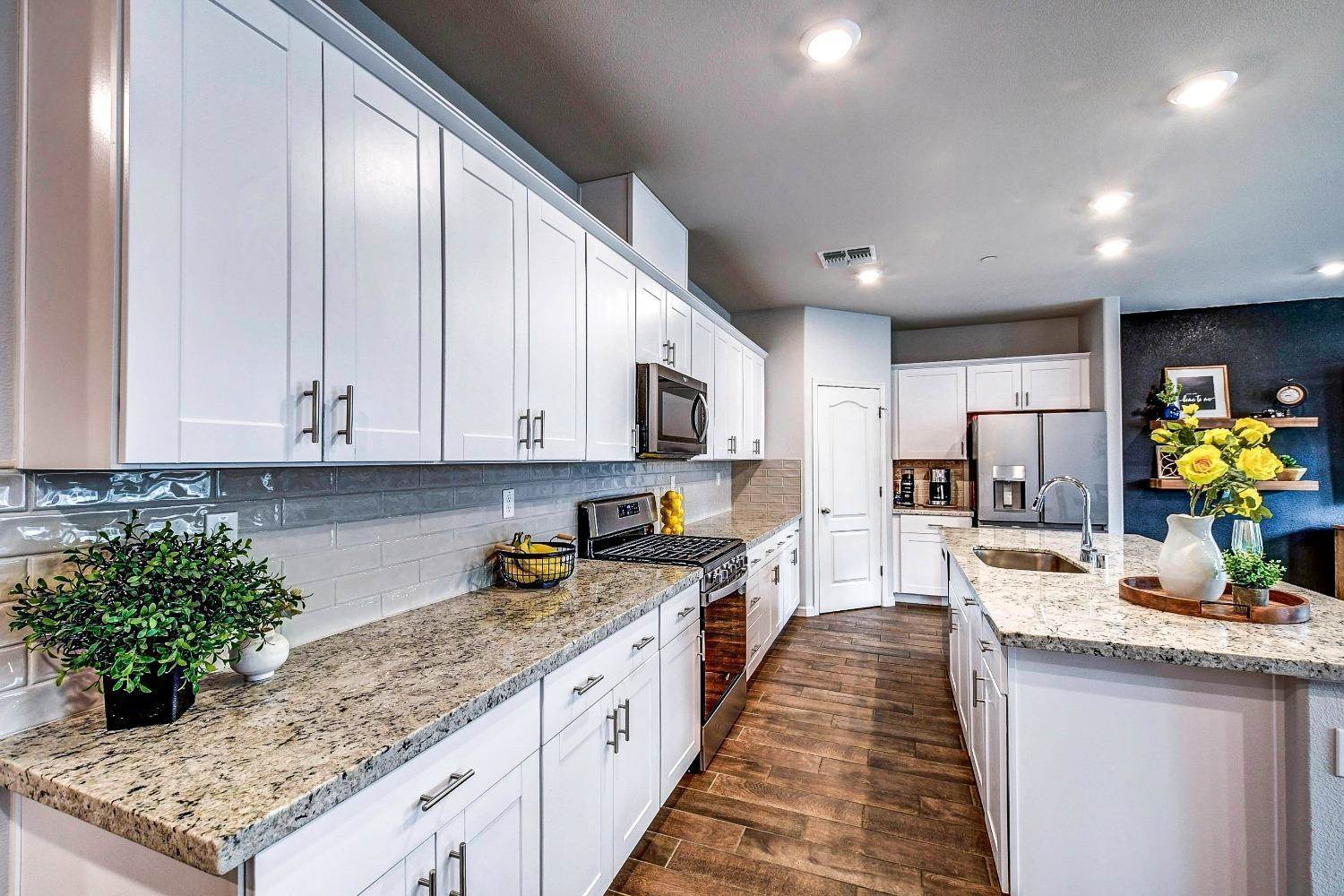 2080 Skipping Stone Way, Roseville, CA 95747