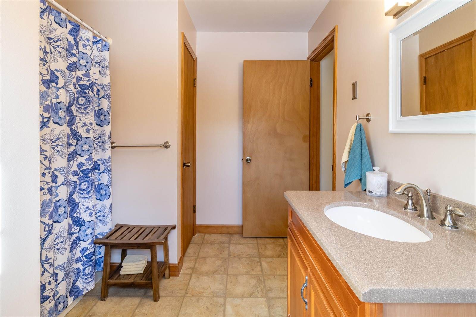 432 Back Winterport Road, Hampden, ME 04444