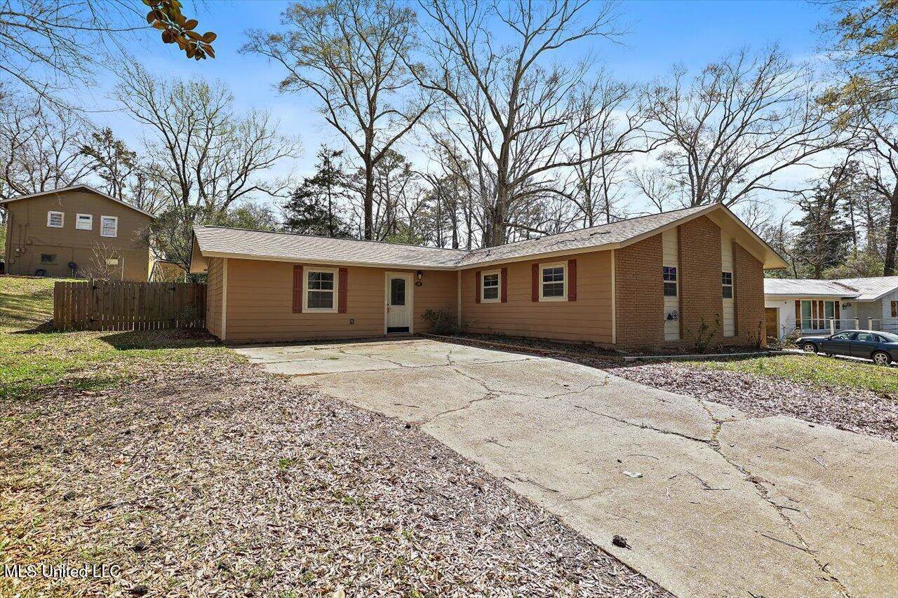 107 Martha Lane, Brandon, MS 39042