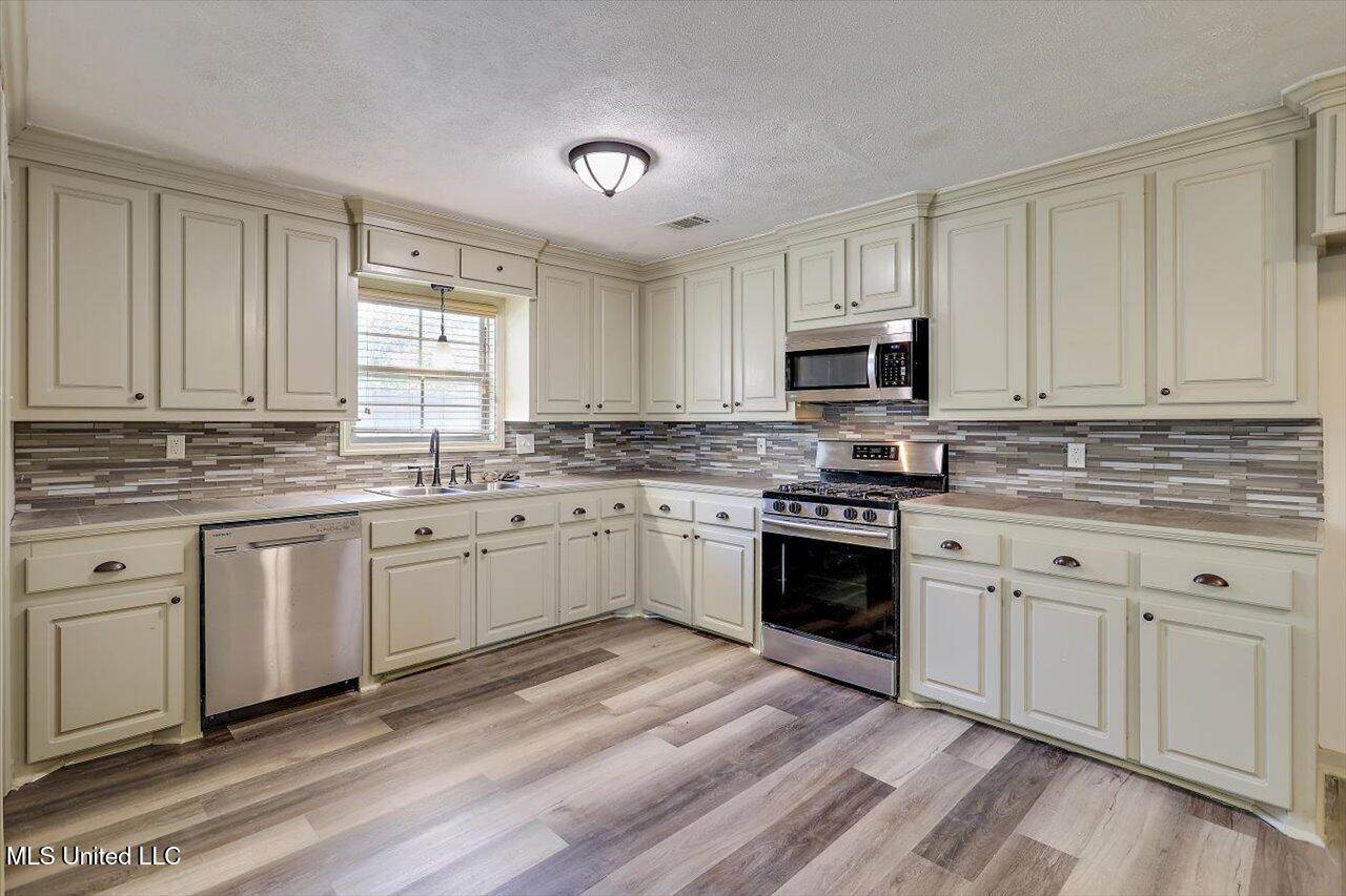 107 Martha Lane, Brandon, MS 39042