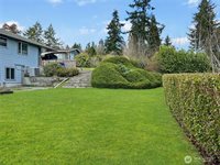 19544 53rd Ave NE, Lake Forest Park, WA 98155