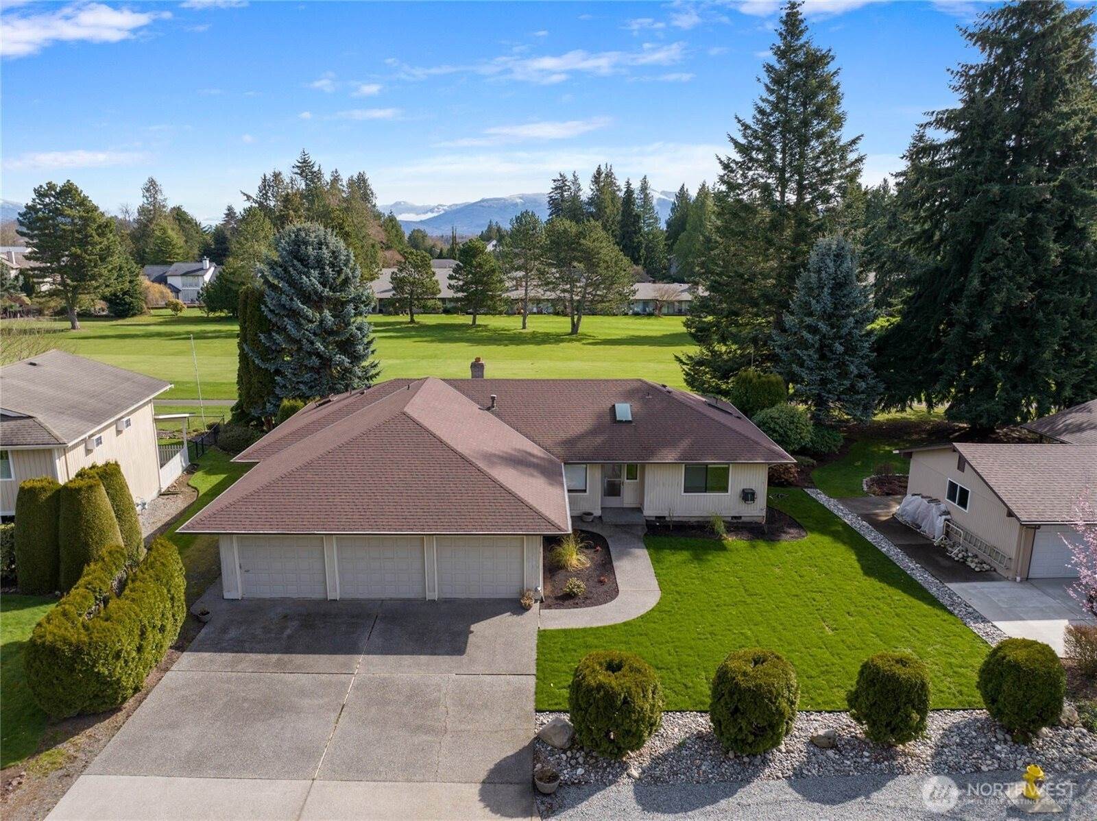 12371 Rainier Drive, Burlington, WA 98233