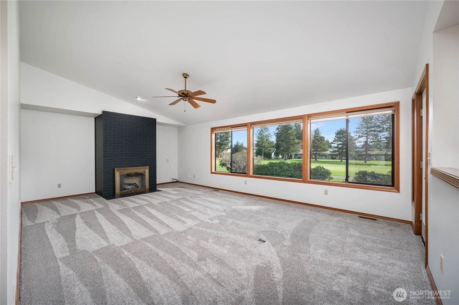 12371 Rainier Drive, Burlington, WA 98233