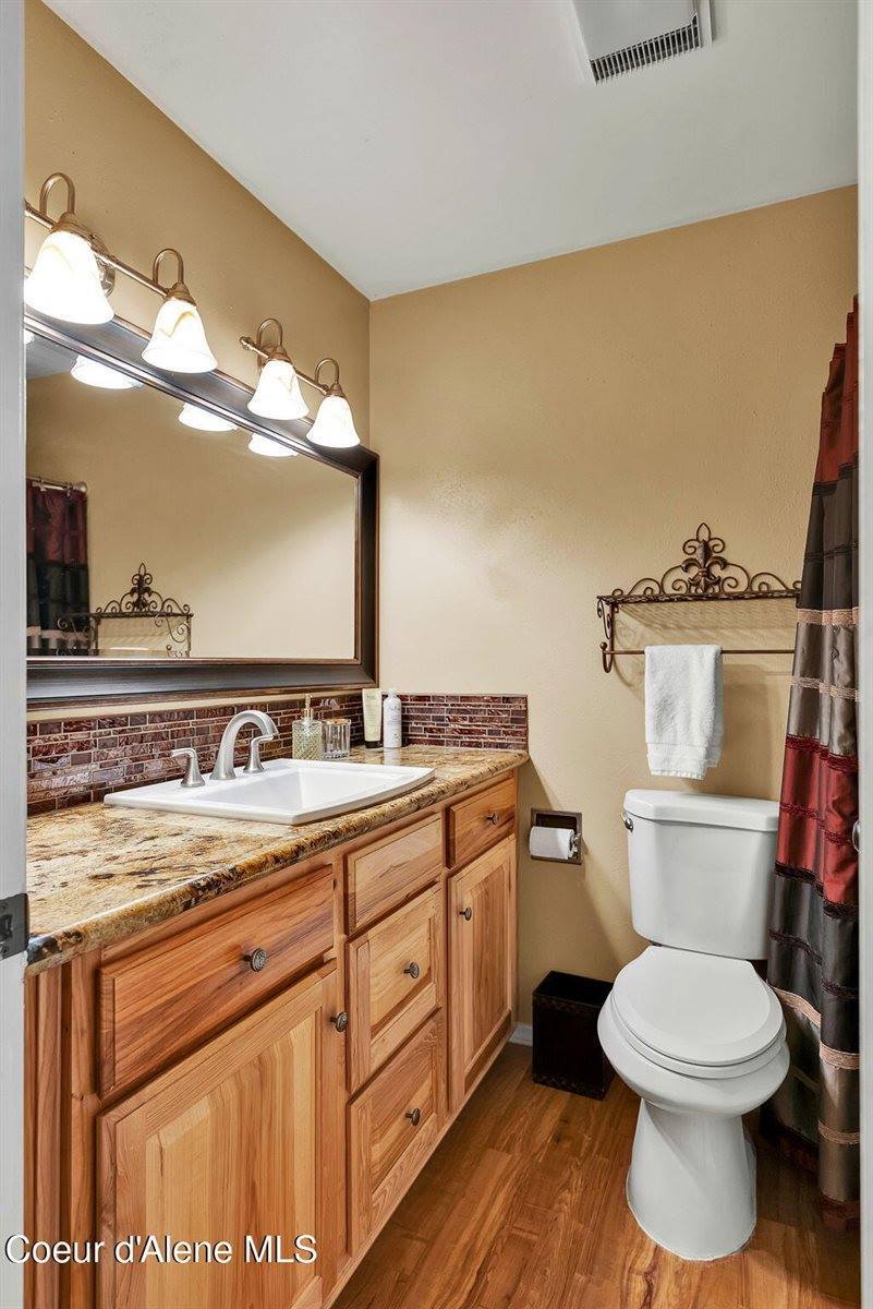 410 East Buttercup Ln, Coeur d'Alene, ID 83814