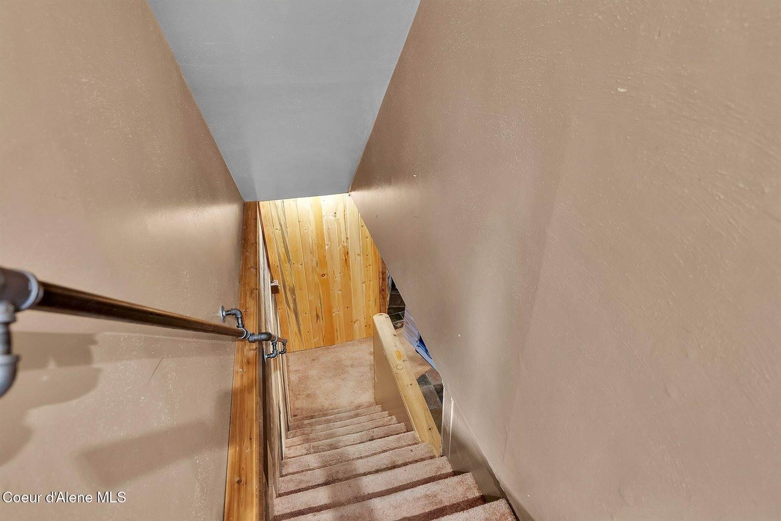 410 East Buttercup Ln, Coeur d'Alene, ID 83814