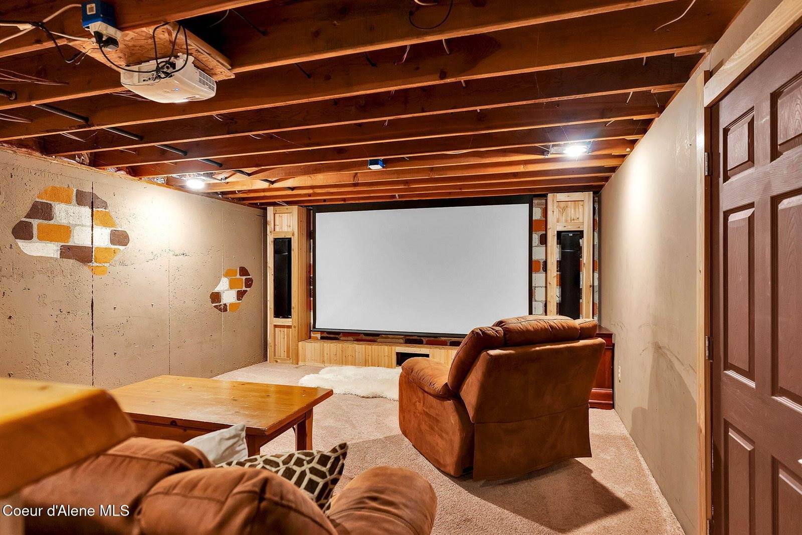 410 East Buttercup Ln, Coeur d'Alene, ID 83814