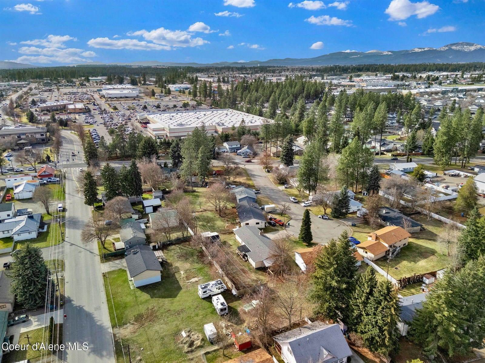 410 East Buttercup Ln, Coeur d'Alene, ID 83814