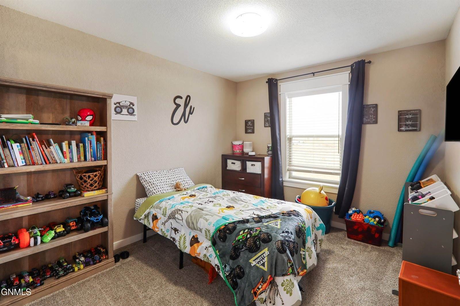 13679 Hawthorn Loop, Williston, ND 58801