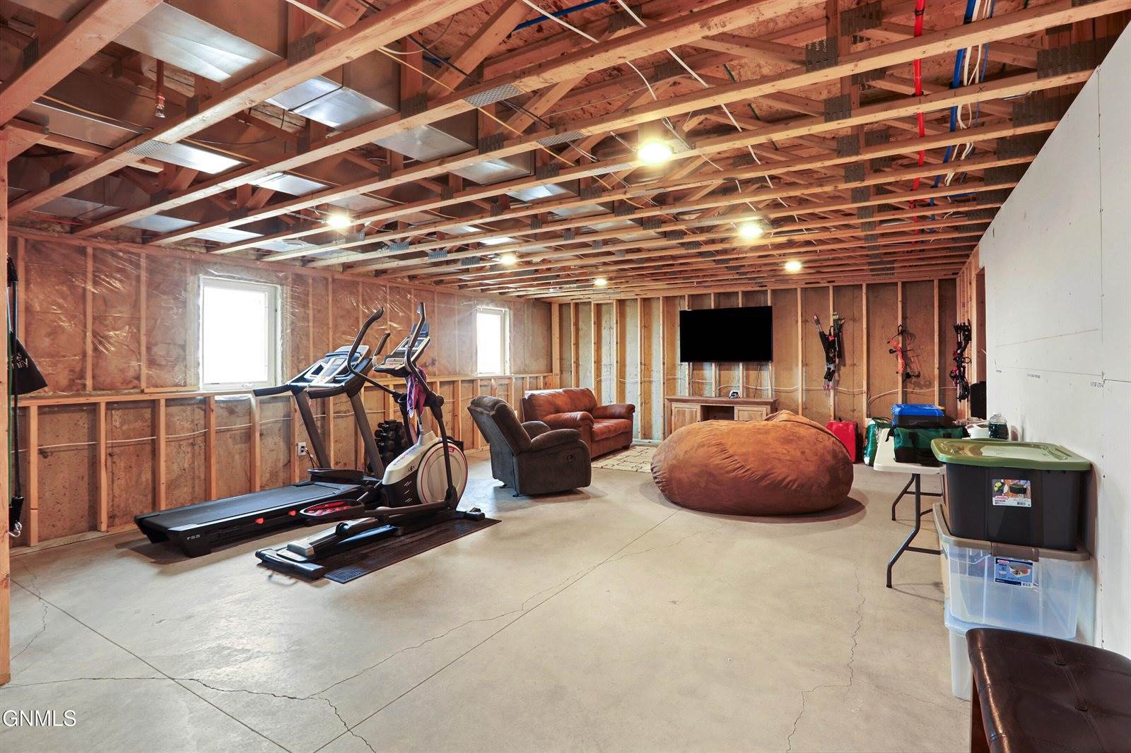 13679 Hawthorn Loop, Williston, ND 58801