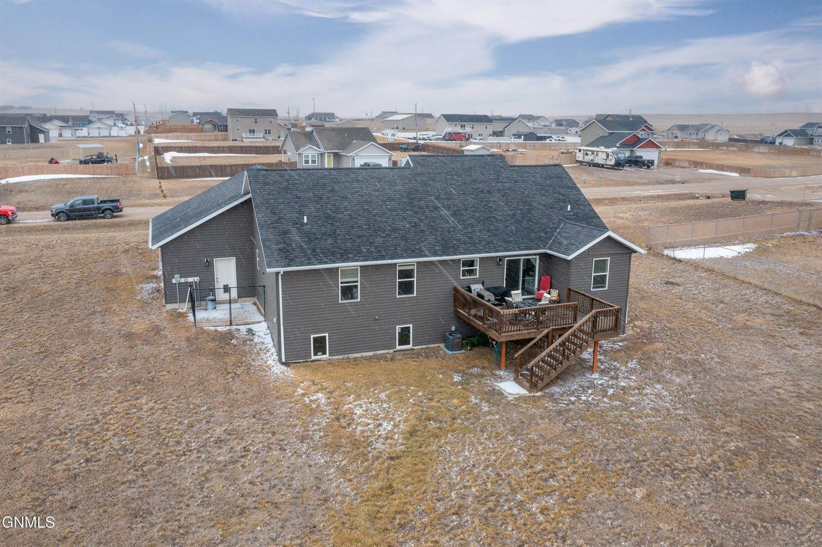 13679 Hawthorn Loop, Williston, ND 58801