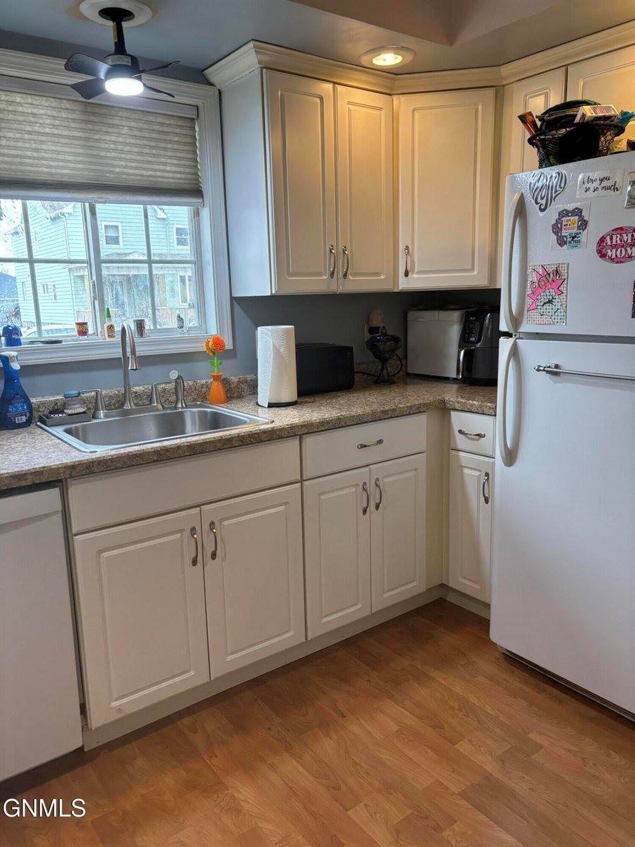 305 W Broadway West, Williston, ND 58801