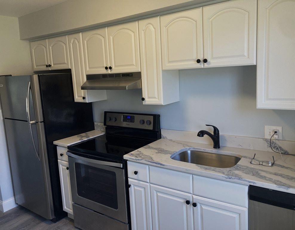 62 E Water St, #62, North Andover, MA 01845