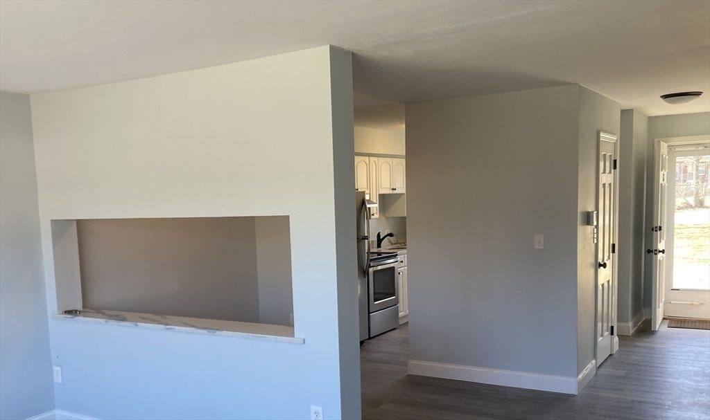 62 E Water St, #62, North Andover, MA 01845