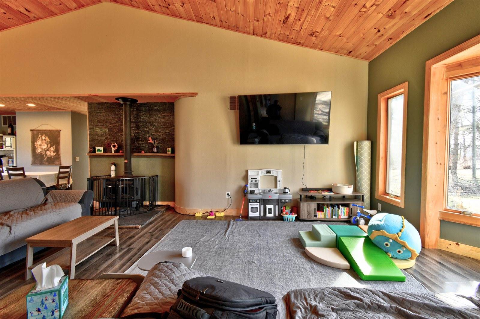 323 South Truhn Road, Fowlerville, MI 48836