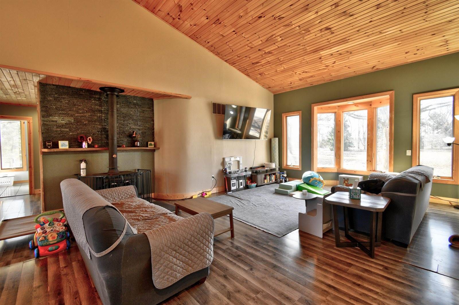 323 South Truhn Road, Fowlerville, MI 48836