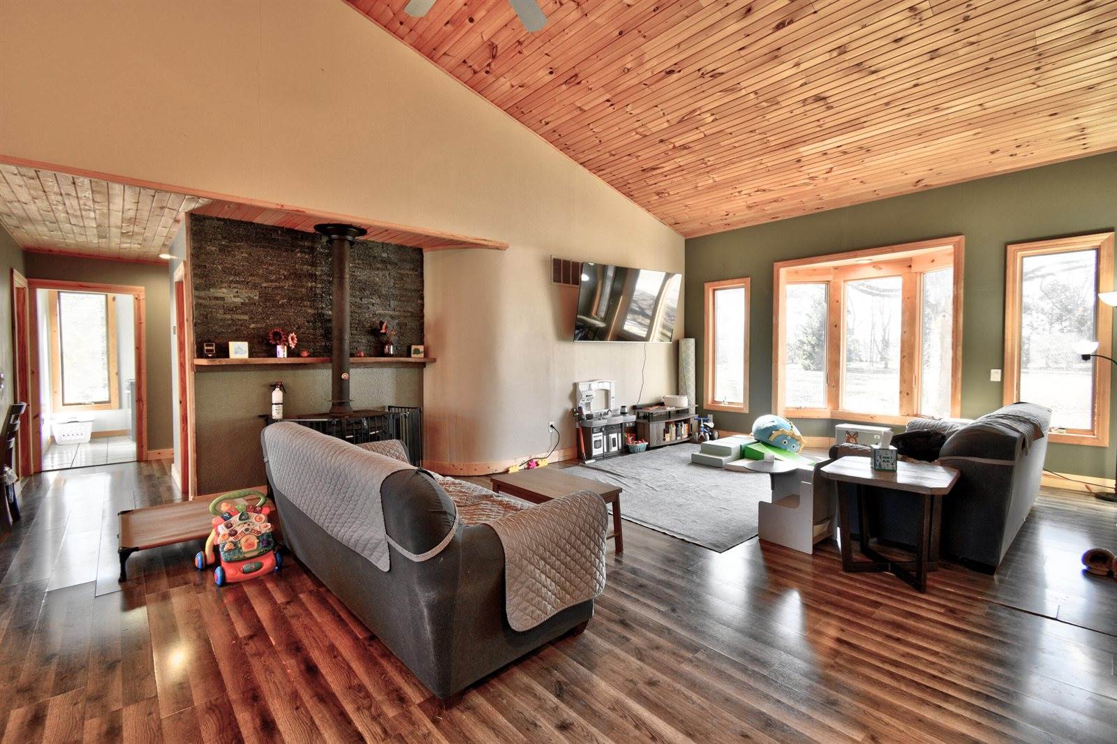 323 South Truhn Road, Fowlerville, MI 48836