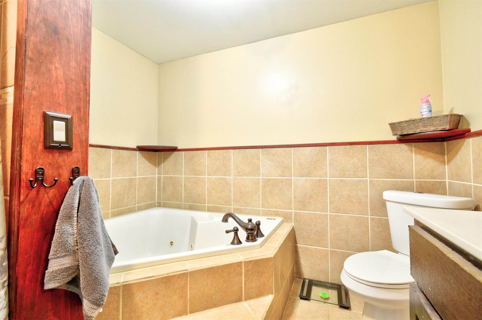 323 South Truhn Road, Fowlerville, MI 48836