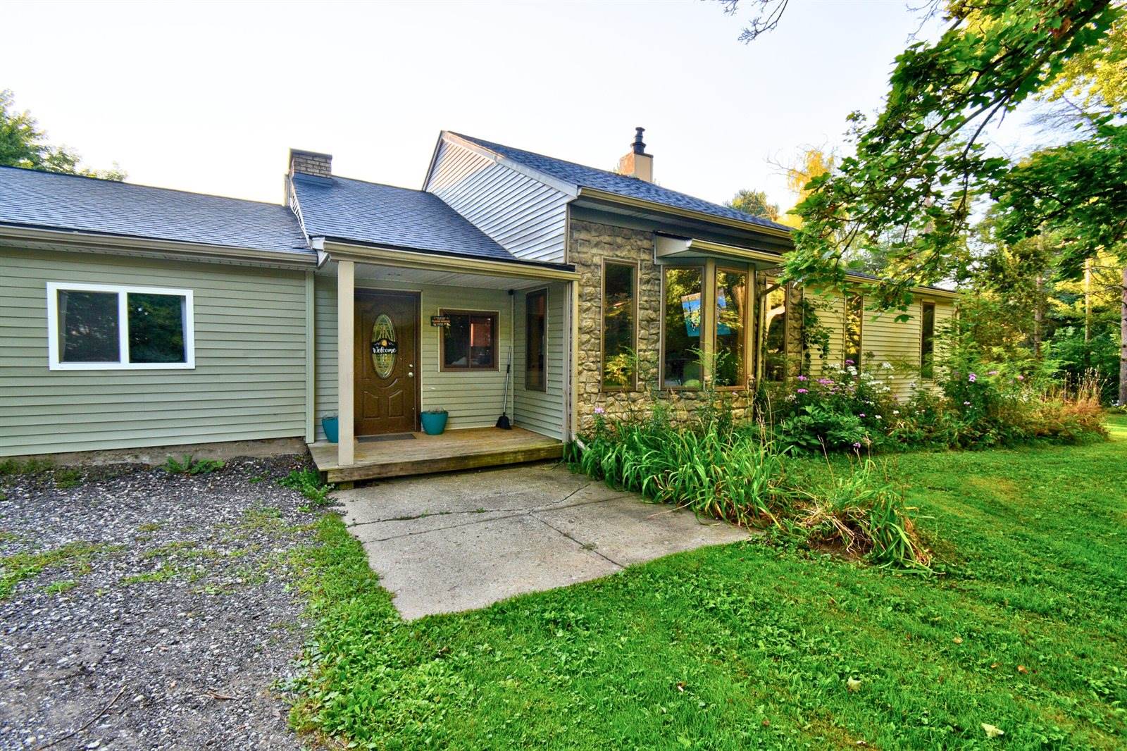 323 South Truhn Road, Fowlerville, MI 48836