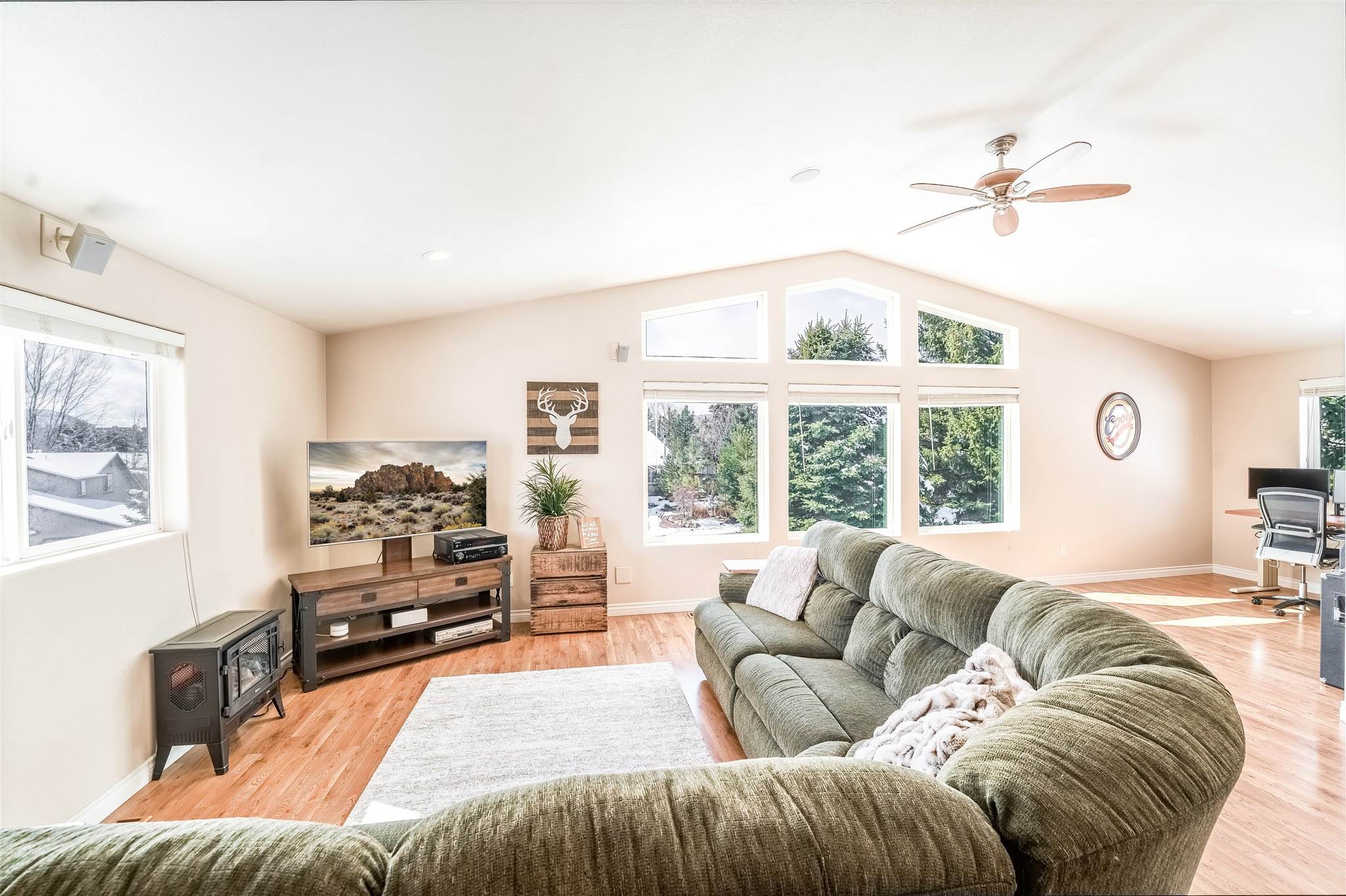 20710 Justice Lane, Bend, OR 97701