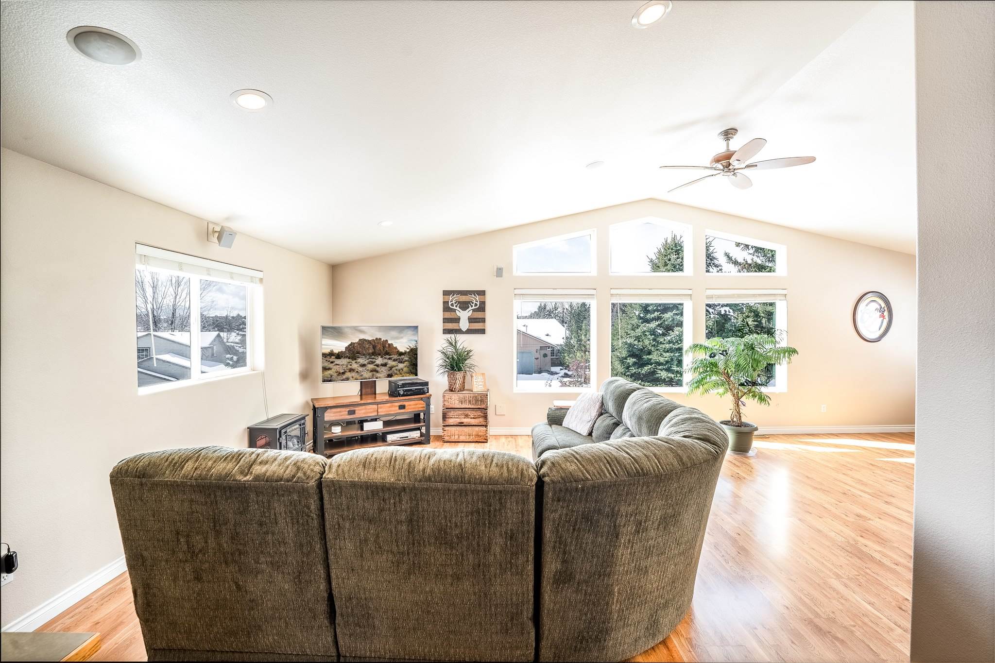 20710 Justice Lane, Bend, OR 97701