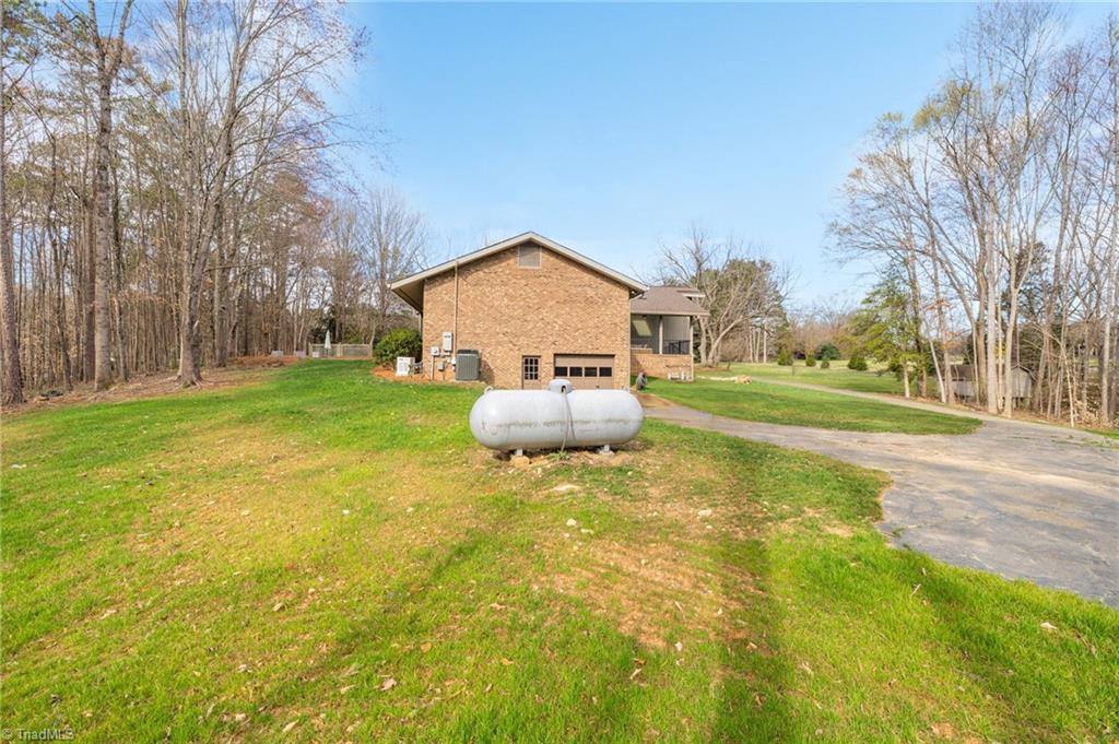 9069 Lasater Road, Clemmons, NC 27012