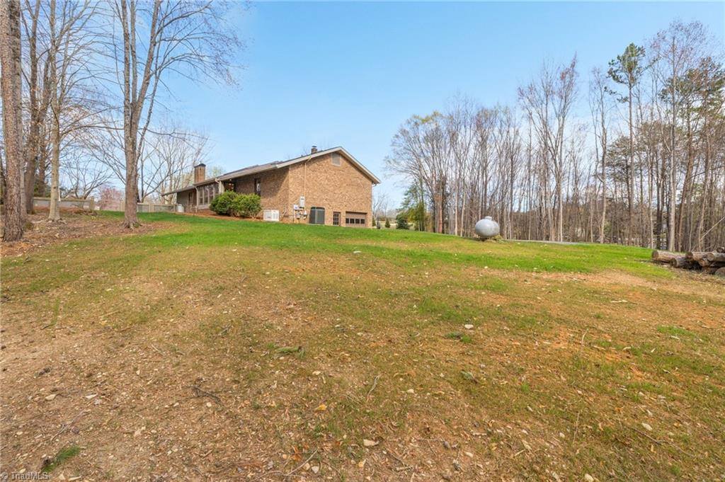 9069 Lasater Road, Clemmons, NC 27012