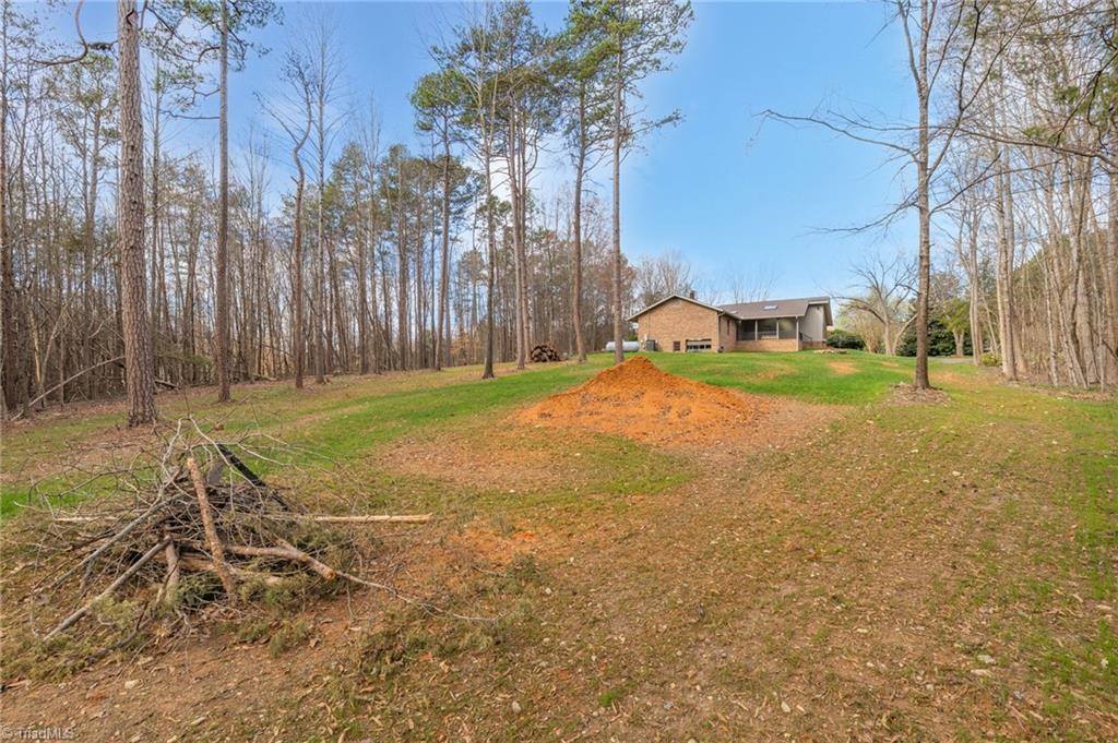 9069 Lasater Road, Clemmons, NC 27012