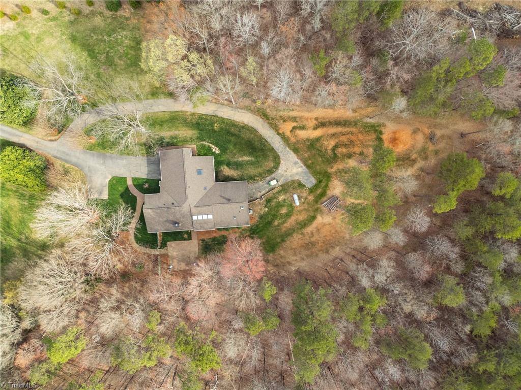 9069 Lasater Road, Clemmons, NC 27012