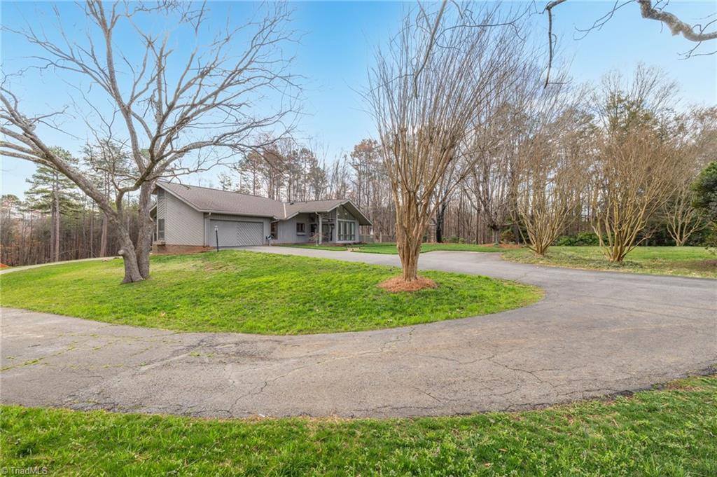 9069 Lasater Road, Clemmons, NC 27012