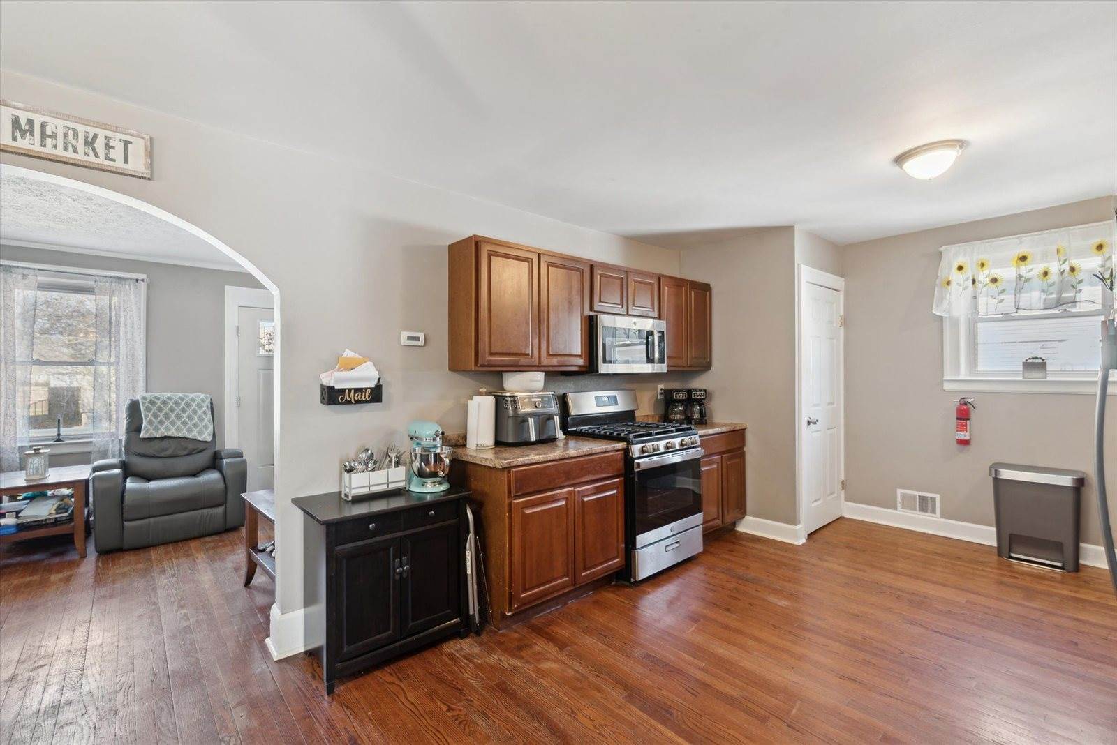 313 Clinton Street, Wyandotte, MI 48192