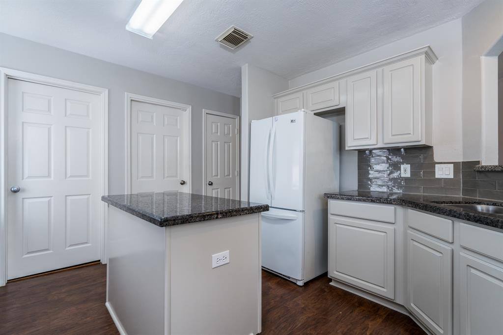 8946 Green Castle Way, Houston, TX 77095