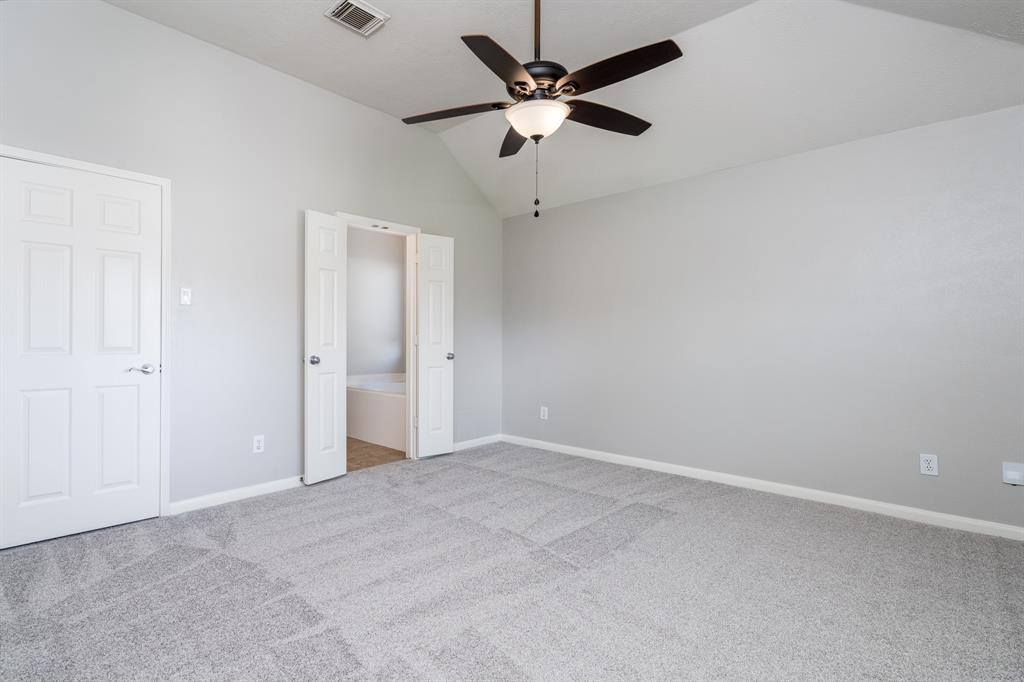 8946 Green Castle Way, Houston, TX 77095