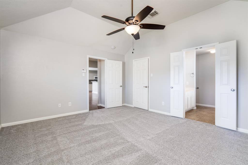 8946 Green Castle Way, Houston, TX 77095