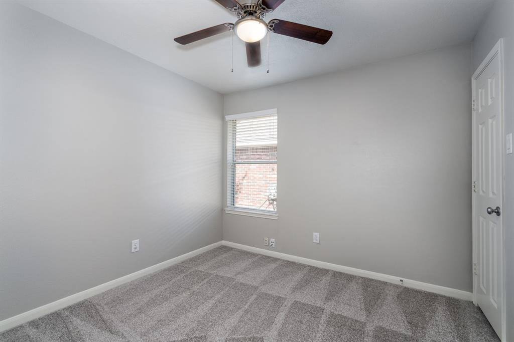 8946 Green Castle Way, Houston, TX 77095