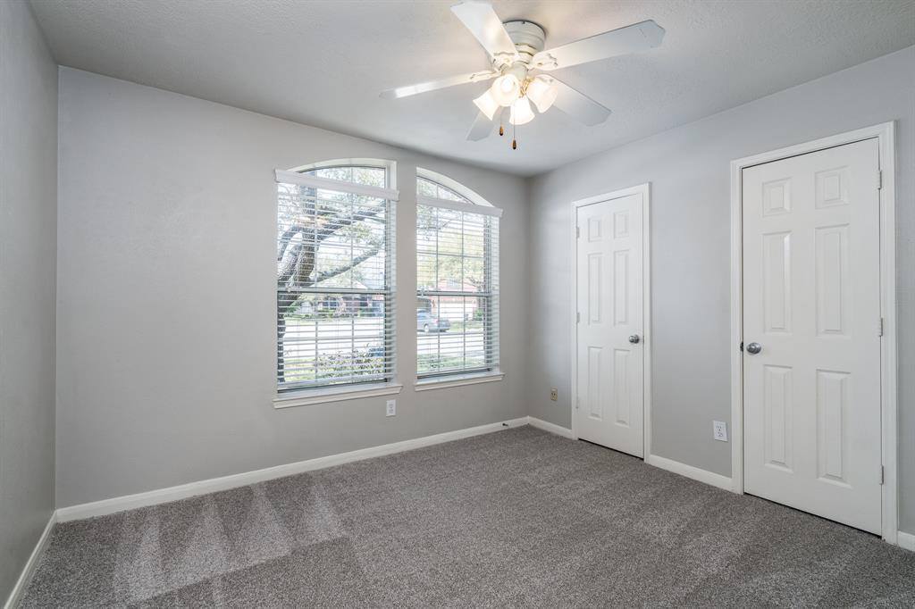 8946 Green Castle Way, Houston, TX 77095
