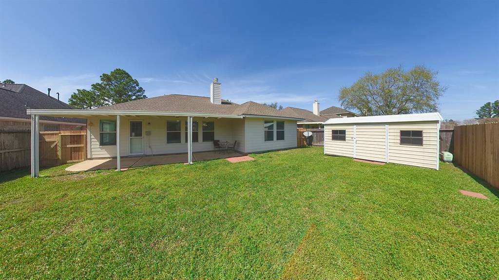 8946 Green Castle Way, Houston, TX 77095