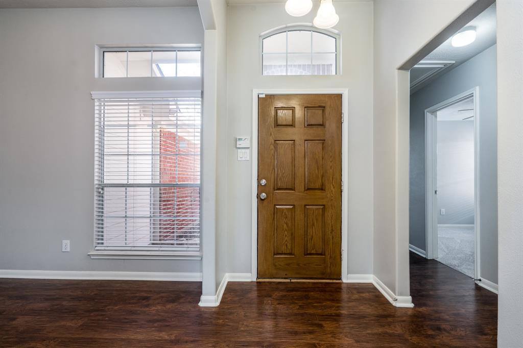 8946 Green Castle Way, Houston, TX 77095