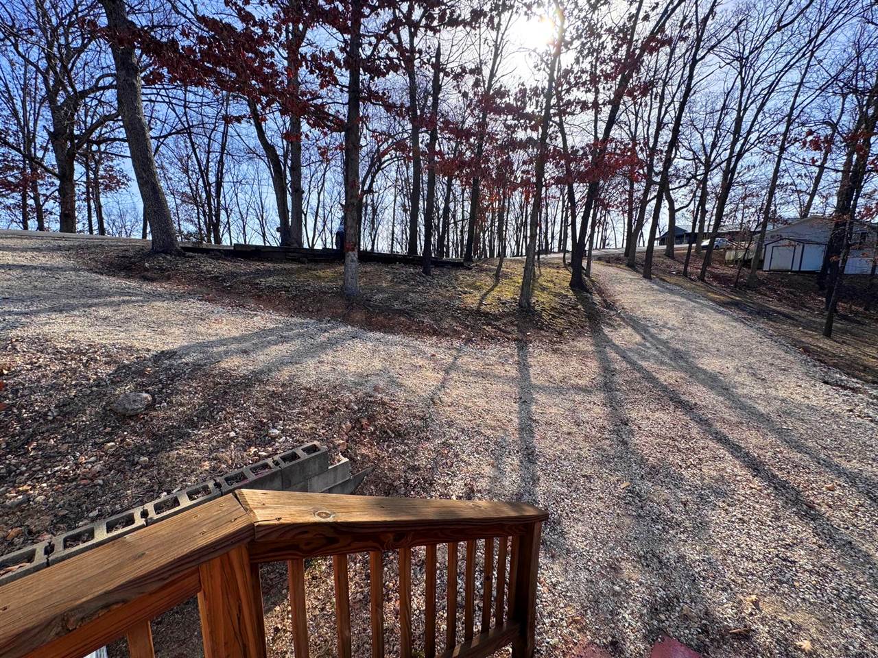 1401 Chimney Pt, Sunrise Beach, MO 65079